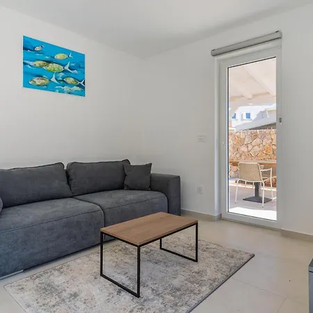 Sea Paradise Cres Exterior photo